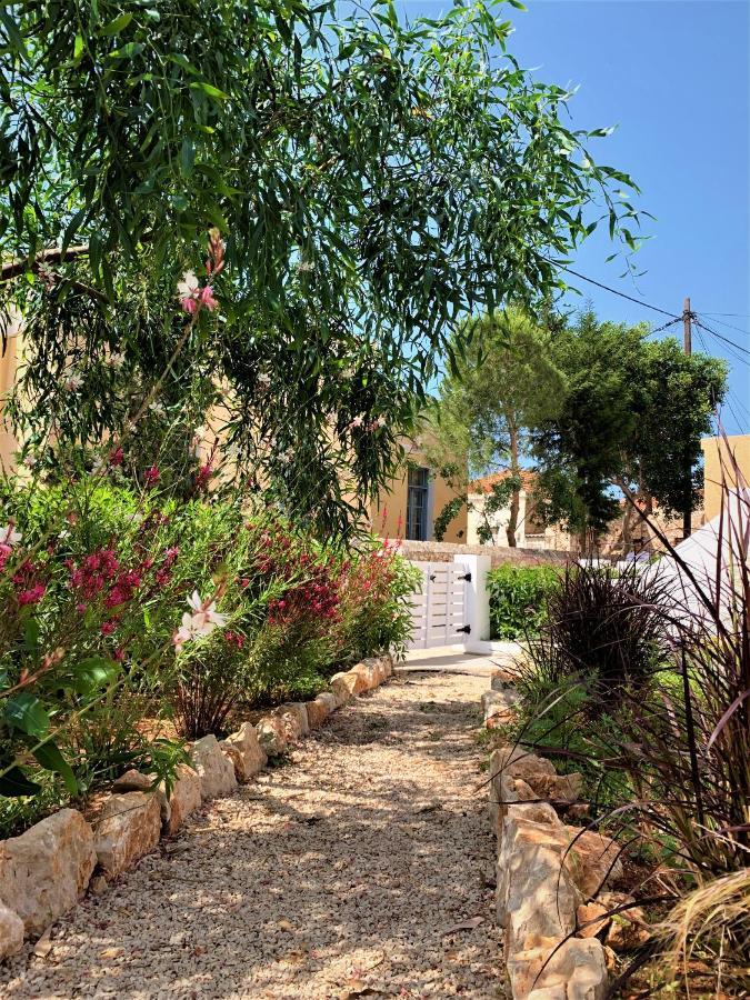 Villa Miranda Chalki Town Eksteriør bilde